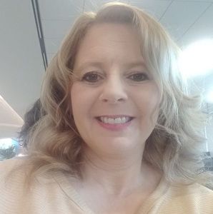 Meet your Posher, Cari